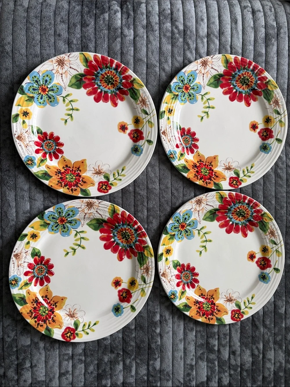 Pier 1 Lucie Floral Dinner Plates